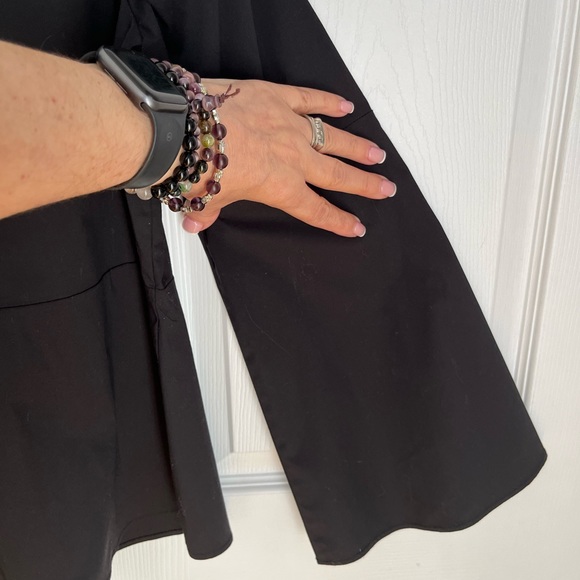 ROUND NECK BUTTON DOWN BY HALSTON - Picture 8 of 10